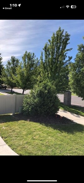 Building Photo - 1452 W Meadow Ln