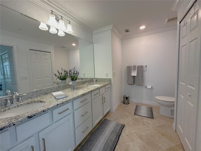 Building Photo - 14040 Heritage Landing Blvd