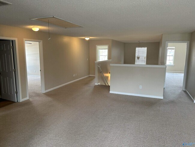 Building Photo - 104 Preston Cir