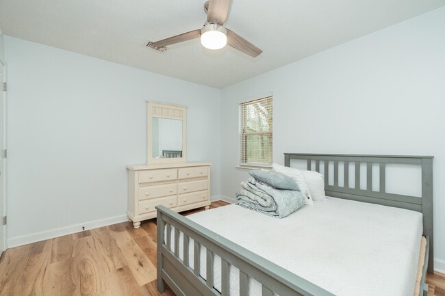 Building Photo - 5439 Penny Creek Rd