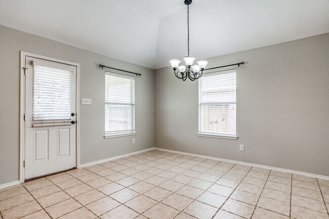 Building Photo - Upgraded 3 bedroom in Master Planned Community of Travis Ranch!!