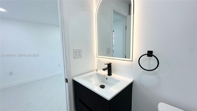 Building Photo - 1304 NW 43rd St