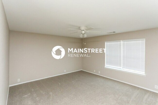 Building Photo - 4 Bedroom Pet-Friendly Home in Glenn Heigh...