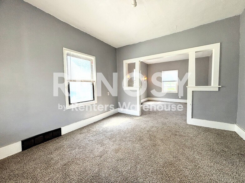 Building Photo - 3206 3rd St