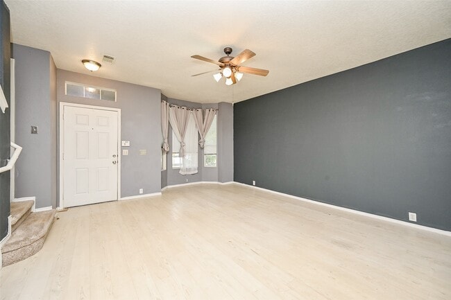 Building Photo - 23850 Pebworth Pl