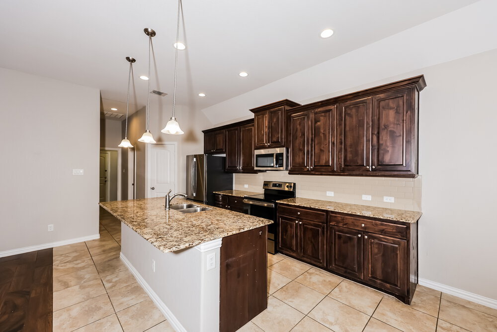 Building Photo - 220 Watson St