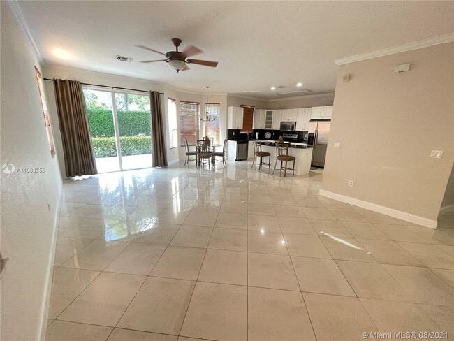 Building Photo - 16331 SW 49th Ct