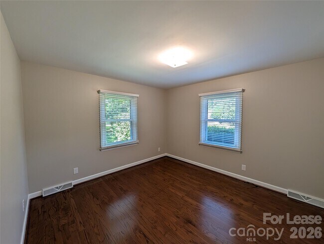 Building Photo - 103 Abingdon Cir
