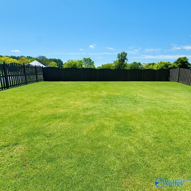 Building Photo - 14441 Mountain Strm Dr