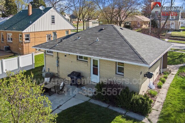 Building Photo - 3615 N 87th St