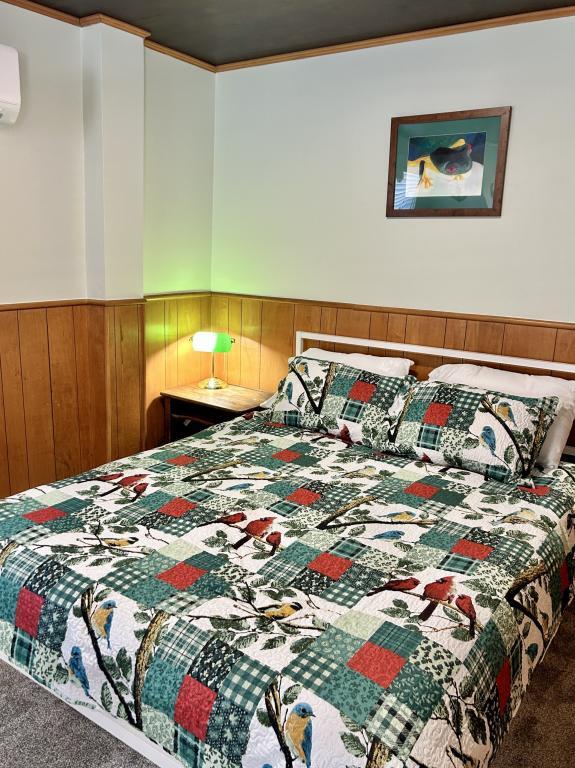 Building Photo - 337 ME-133