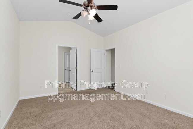 Building Photo - 2212 Apple Glen Ln