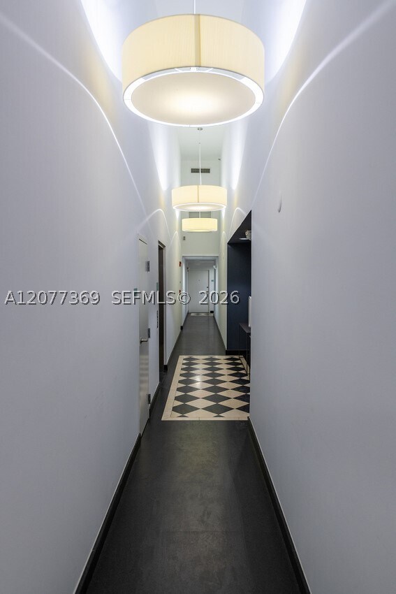 Building Photo - 1428 West Dr