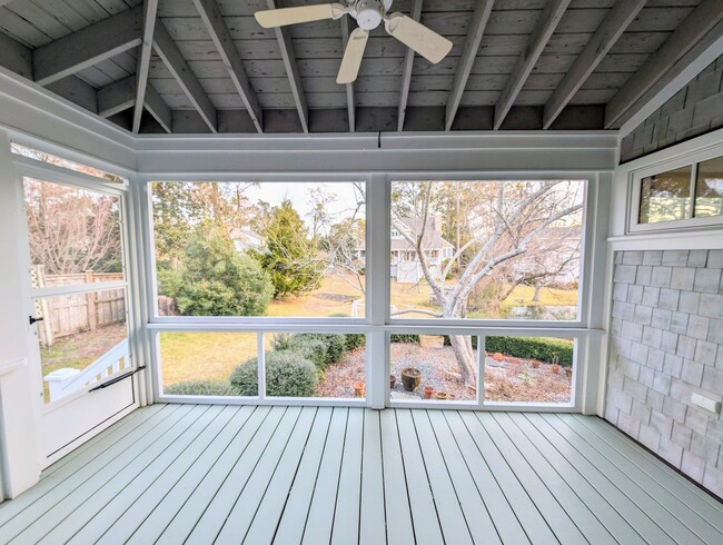 Building Photo - 7200 Airlie Pl
