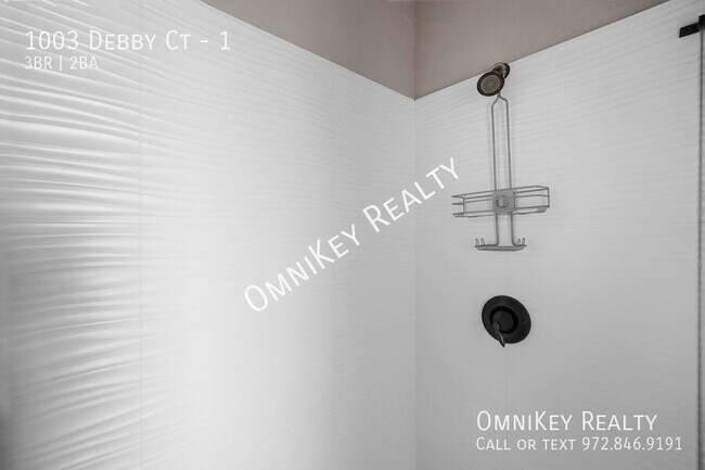 Building Photo - 1003 Debby Ct