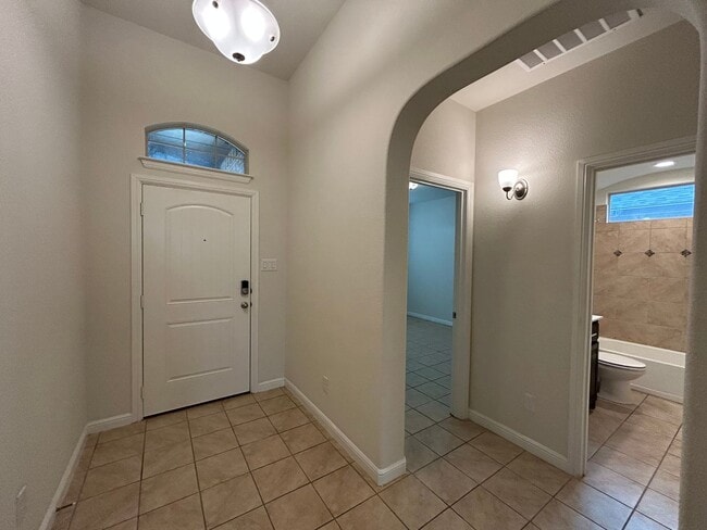 Building Photo - Fort Worth Texas Homes For Rent "Eagle Mou...