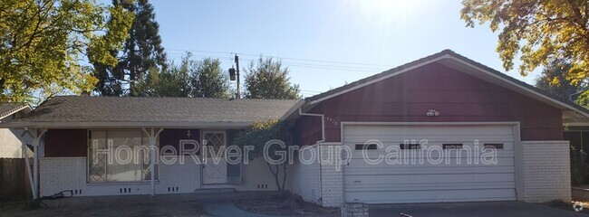 Building Photo - 8928 New Dawn Dr
