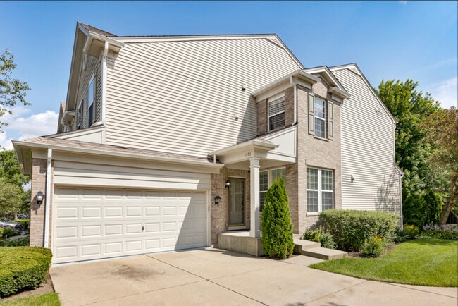 Primary Photo - 1493 Yellowstone Dr