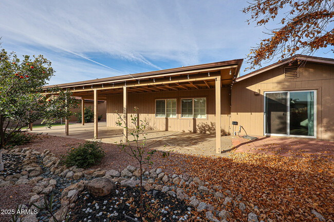 Building Photo - 26033 S Hollygreen Dr