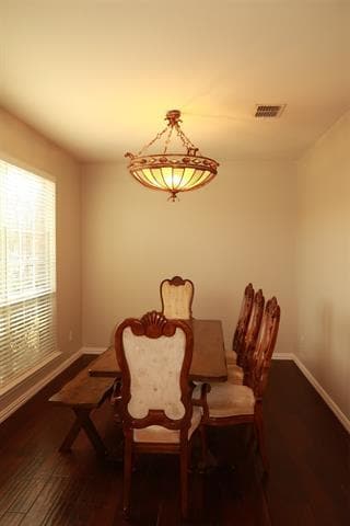 Building Photo - 6307 Lakewood Dr