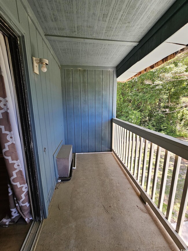 Building Photo - 610 Putters Ln