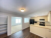 Building Photo - 13 Styles Rd