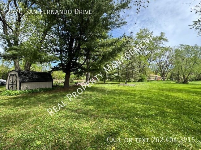Building Photo - 2170 San Fernando Dr