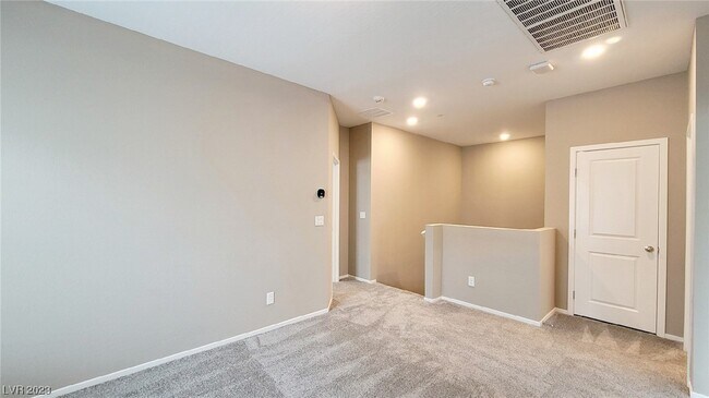 Building Photo - 544 Teovani St