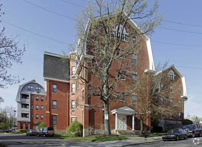 Building Photo - Haddon Hall Apartments