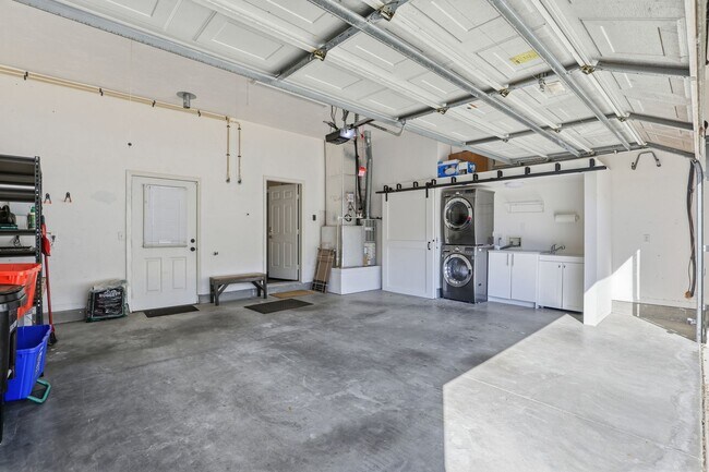 Building Photo - Chickasaw Way in Haile Plantation