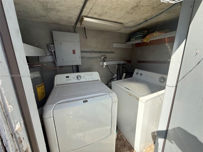 Building Photo - 521 SW 9th St