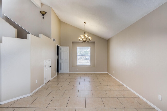 Building Photo - 900 Tecate Pl