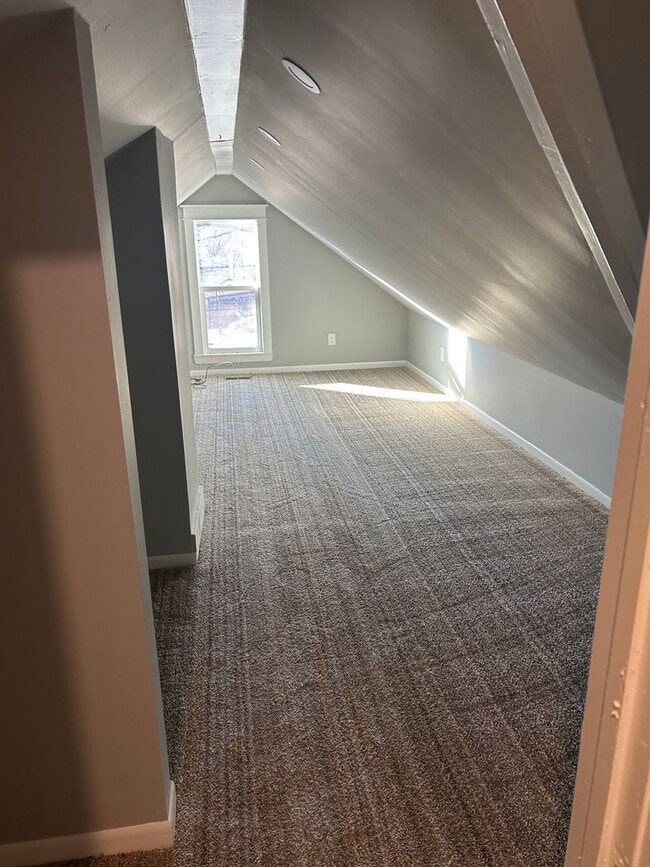 Building Photo - 839 Locust St