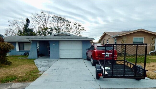 Building Photo - 5702 Moog Rd