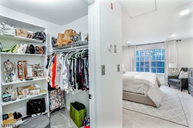 Building Photo - 8 Springholm Dr