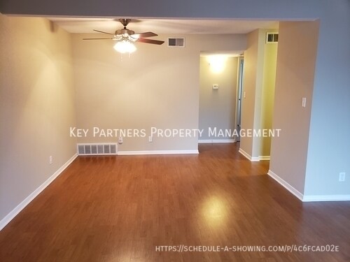 Building Photo - 6212 Robinson St