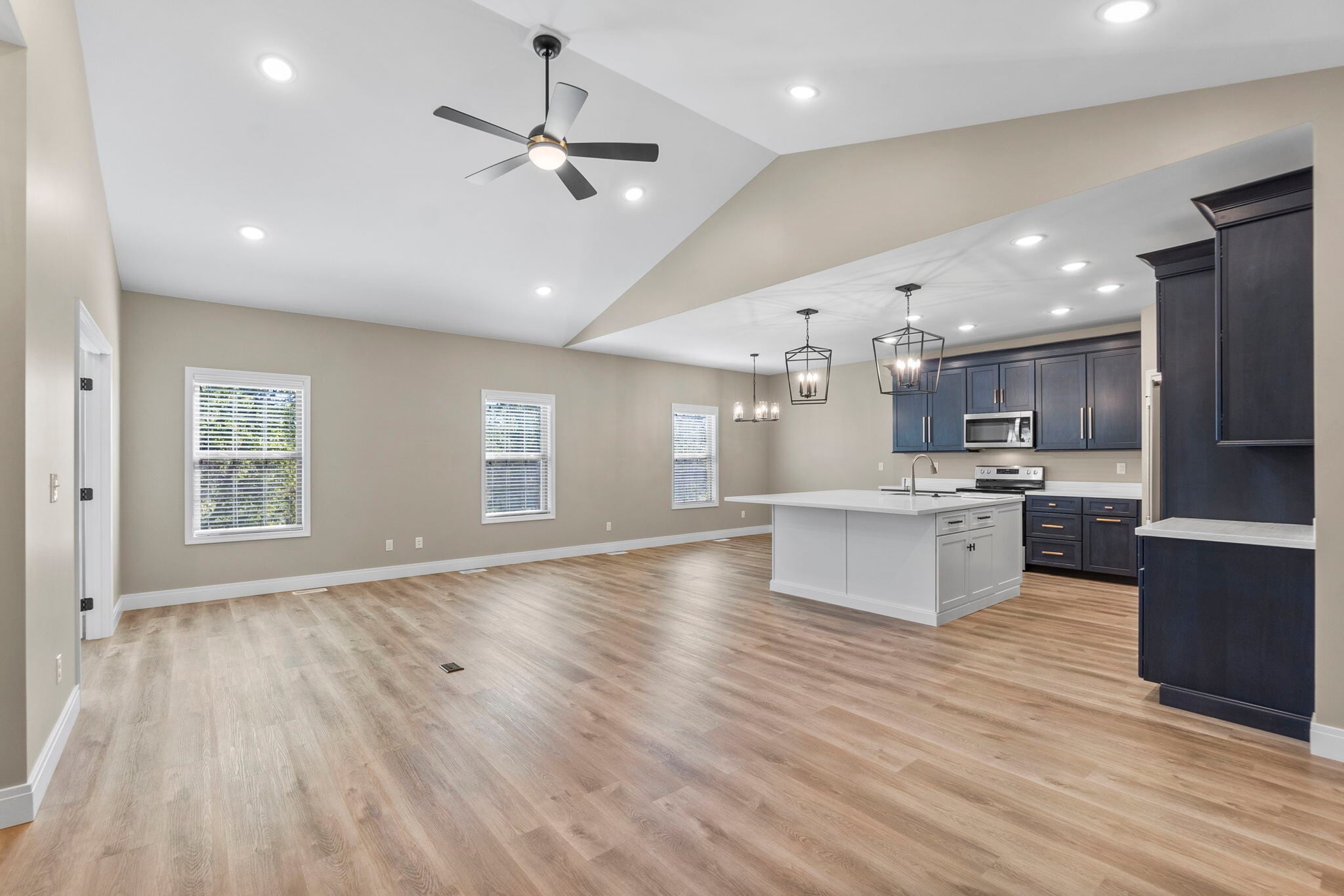 Building Photo - 81 E Autumn Leaf Dr