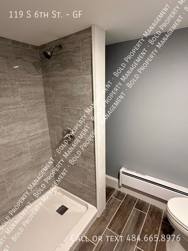 Building Photo - 119 S 6th St