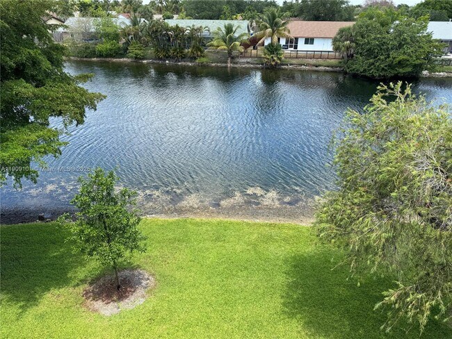 Building Photo - 9977 Nob Hill Ln