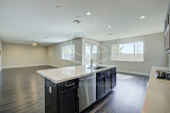 Building Photo - Stunning Modern Living in Twelve Bridges V...