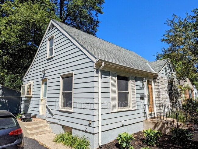 Building Photo - 3030 Colorado Ave S