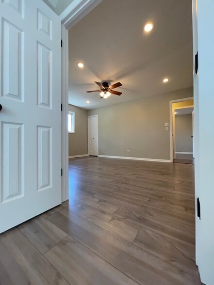 Master bedroom (2nd floor) - 16414 Brementowne Rd