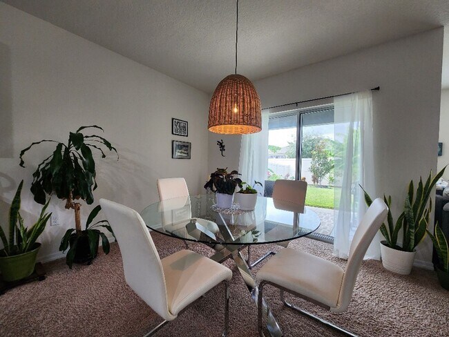 Building Photo - 6030 Grey Heron Dr