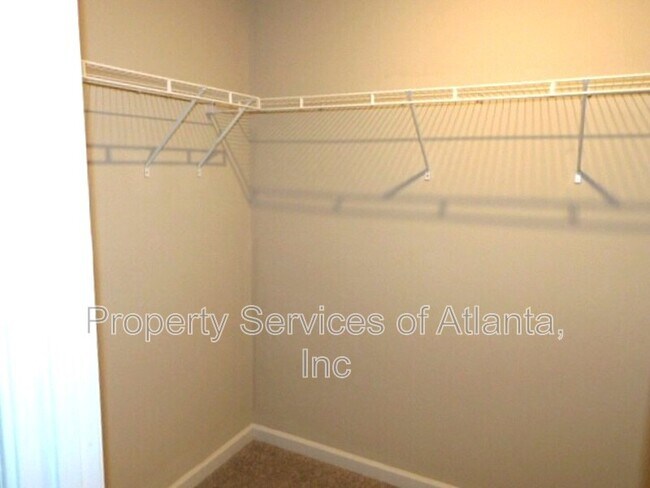 Building Photo - 343 Indian Lake Trail