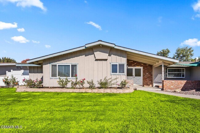 Building Photo - 1217 Coventry Dr