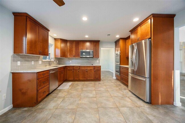 Building Photo - 11506 Wolf Run Ln