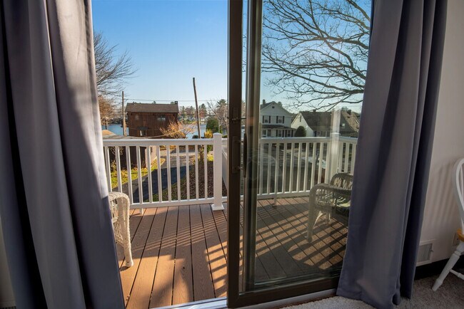 Building Photo - 2 A Cedar Dr