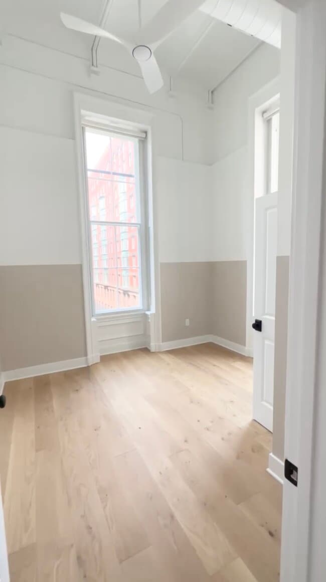 Building Photo - City Hall