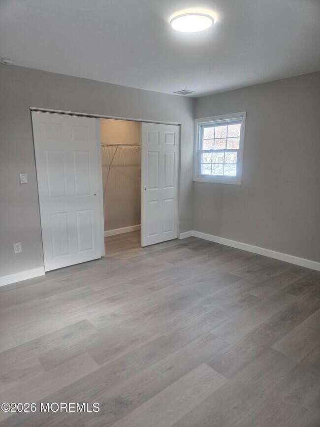 Building Photo - 361 Constitution Dr