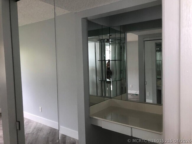 Building Photo - 9322 NW 9th Pl